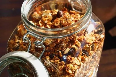 Домашние мюсли с орехами и какао