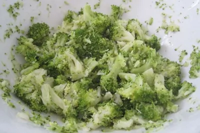 Капуста брокколи с чесноком и лиммоным соком