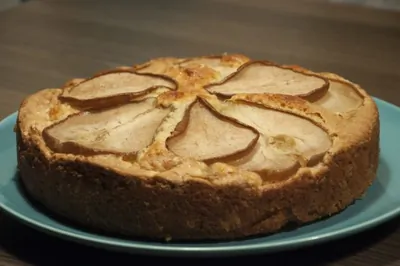 Грушевый пирог с миндалем