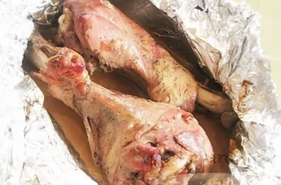 Голень индейки в лимонно-соевом маринаде