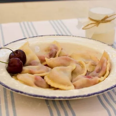 Вареники с вишней по одесски