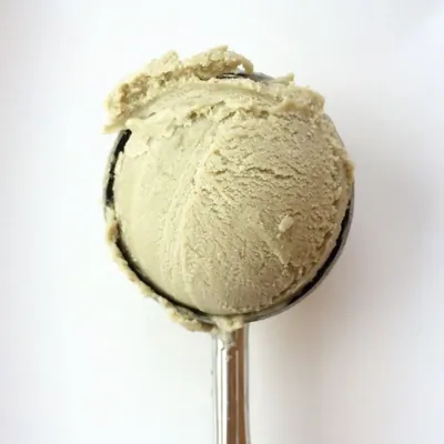 Мороженое с кокосом и авокадо