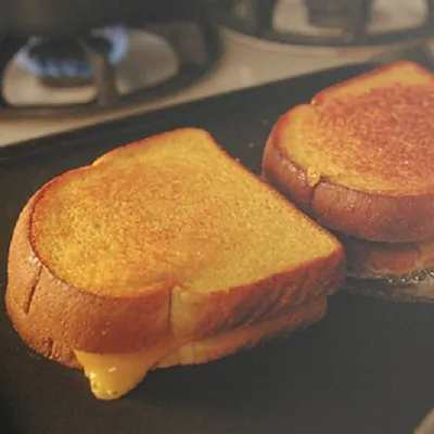 Сырные тосты на сковороде