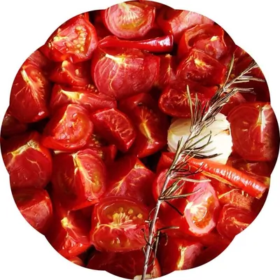 Томатный суп с розмарином