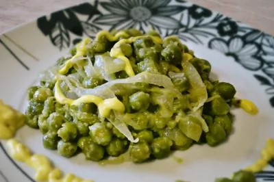 Горошек по французски