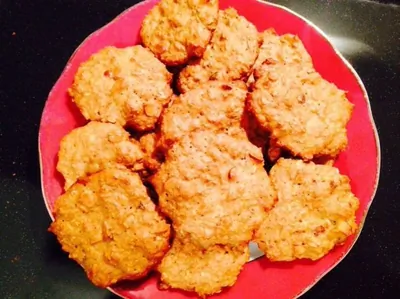 Овсяное печенье с орехами, медом и корицей