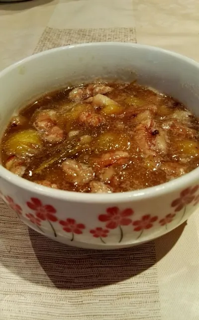 Сливовое варенье с грецким орехом и корицей