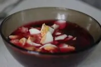 Крапивные щи со свеклой