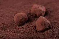 Трюфеля из черного горького шоколада с ликером