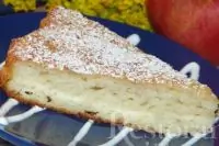 Сочный манно-яблочный пирог