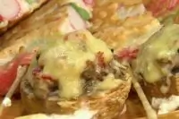 Закуска в шляпках шампиньонов