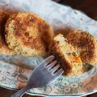 Картофельные котлеты с красной фасолью