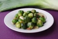 Запеченная брюссельская капуста