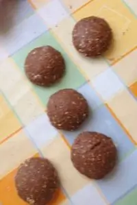 Овсяные талеры с миндалем и изюмом