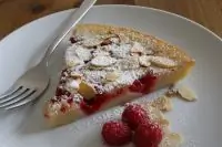 Клафути с малиной