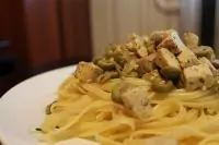 Паста с тофу и оливками