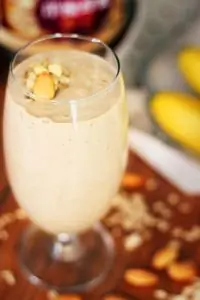 Бананово-овсяный смузи