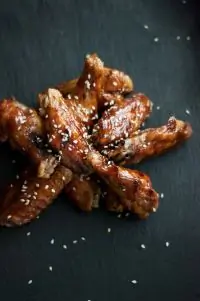 Куриные крылышки в медовой глазури
