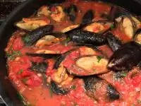 Лингвини с мидиями по средиземноморски