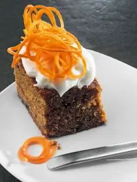 Морковный пирог с кокосовыми сливками