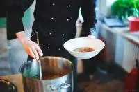 Вегетарианский чечевичный суп с булгуром