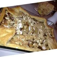 Пирог с карамельными грушами