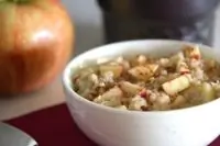 Киноа с яблоком и корицей