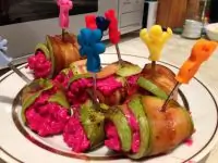 Рулетики из кабачка со свекольной начинкой