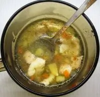 Суп куриный с клецками