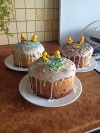 Кулич пасхальный с изюмом и ванилью