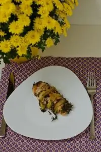 Курица, запеченная с яблоками