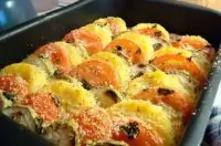 Овощи, запеченные с полентой