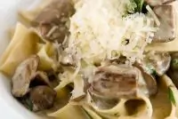 Спагетти с белыми грибами