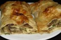 Грибной рулет из лаваша