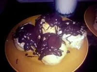 Заварное пирожное с белковым кремом