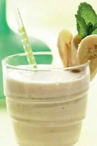 Бананово-молочный коктейль