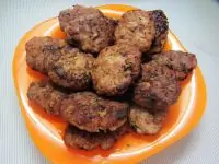 Котлеты из домашнего фарша в сухарях