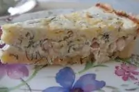 Сырный пирог с креветками