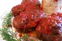 Котлеты в винно-томатном соусе (Судзукакья)