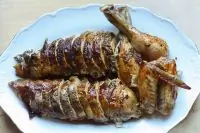 Запеченная курица с грибами и луком