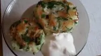 Картофельные биточки с сыром и зеленью
