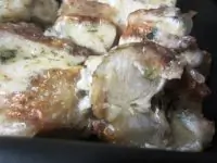 Запеченный минтай на луке и моркови