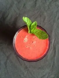 Малиново-ананасовый смузи