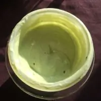 Салатная заправка из авокадо с тархуном