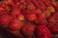 Шоколадный бисквитный пирог