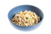 Куриный салат по гуамски