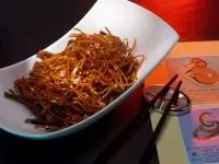 Рваная говядина с карамелизованной морковью