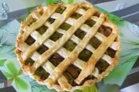 Слоеный пирог с брокколи и шампиньонами