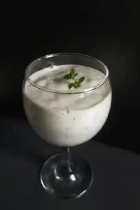 Банановый смузи с корицей