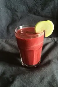 Смузи с черноплодной рябиной